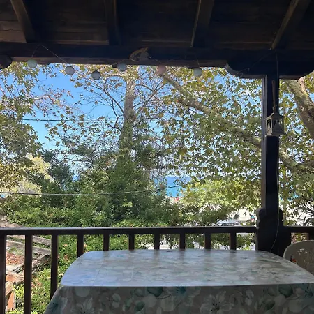 Pelion East Coast Retreat Chorefton
